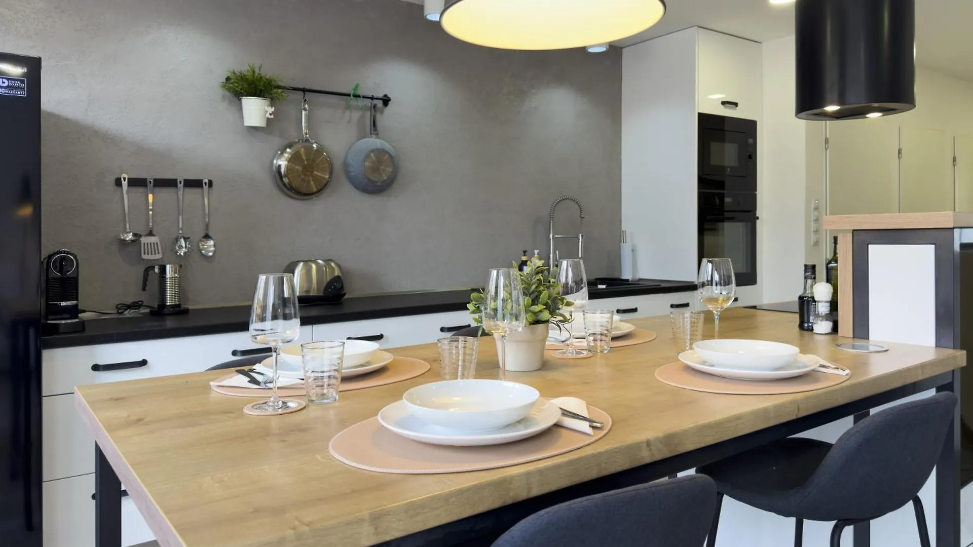 Boutique Apartment Zahrebska 프라하 체코