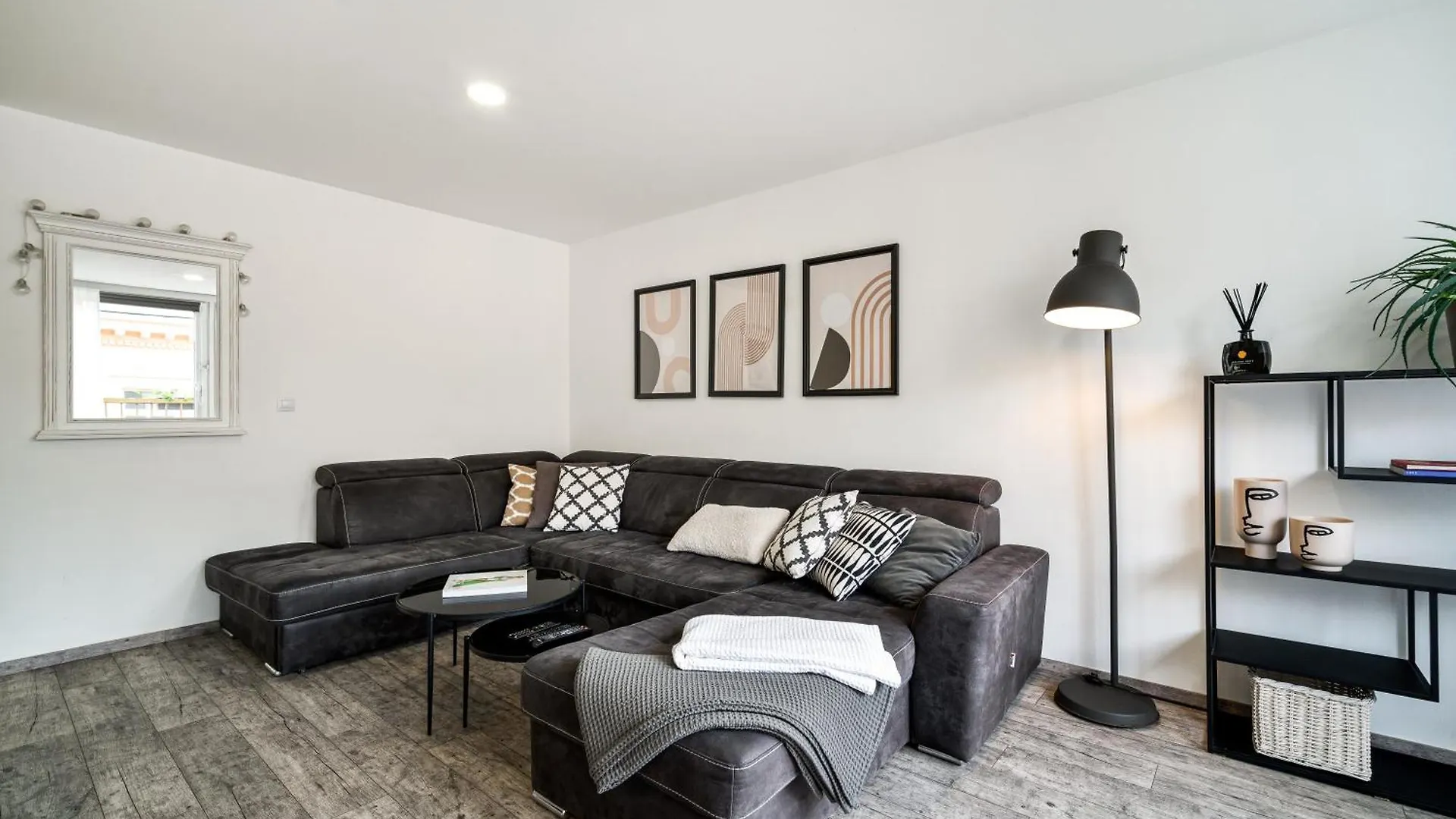 Boutique Apartment Zahrebska 프라하